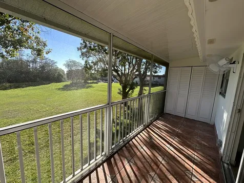 668 Saxony Place Delray Beach FL 33446
