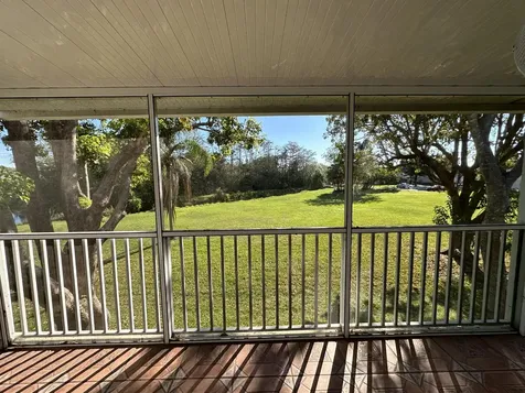 668 Saxony Place Delray Beach FL 33446