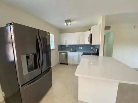 668 Saxony Place Delray Beach FL 33446