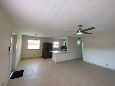 668 Saxony Place Delray Beach FL 33446
