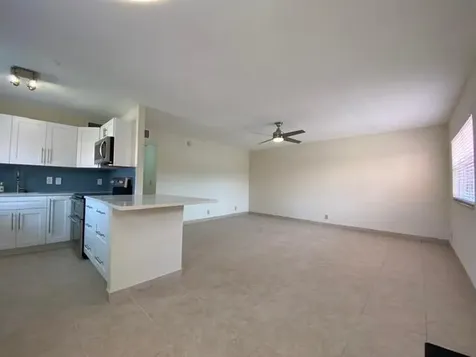 668 Saxony Place Delray Beach FL 33446