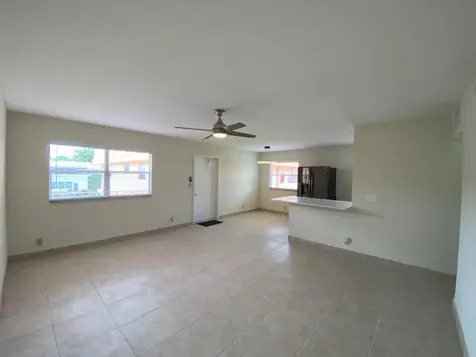 668 Saxony Place Delray Beach FL 33446