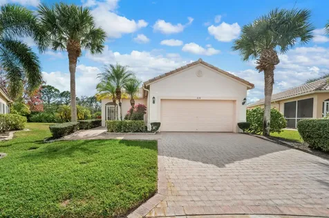 616 Nw Whitfield Way Port Saint Lucie FL 34986
