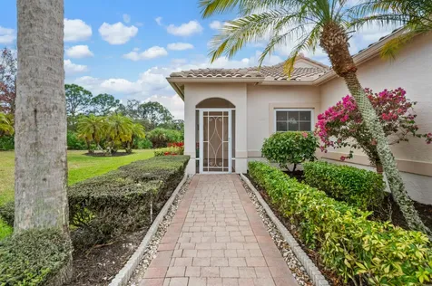 616 Nw Whitfield Way Port Saint Lucie FL 34986