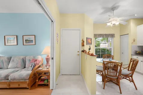 616 Nw Whitfield Way Port Saint Lucie FL 34986