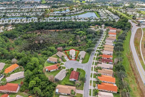 616 Nw Whitfield Way Port Saint Lucie FL 34986