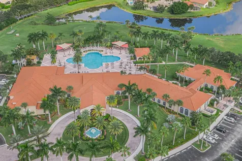 305 Nw Springview Loop Port Saint Lucie FL 34986