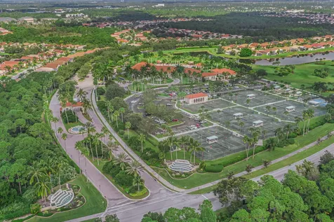 305 Nw Springview Loop Port Saint Lucie FL 34986