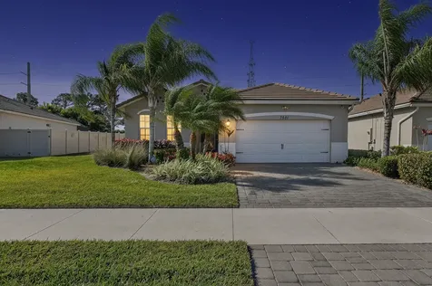 7561 Sw Harbor Cove Drive Stuart FL 34997