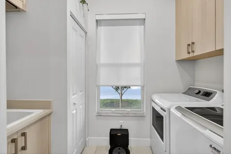 11457 Pointe Midtown Drive Palm Beach Gardens FL 33418
