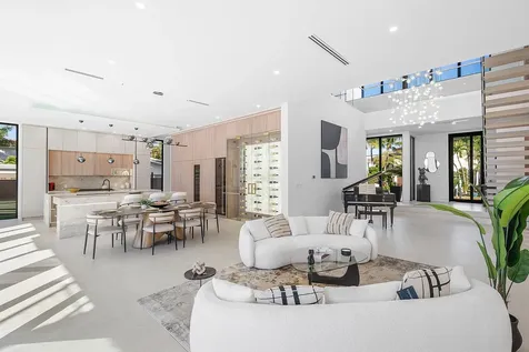 750 Ne 69th Street Boca Raton FL 33487