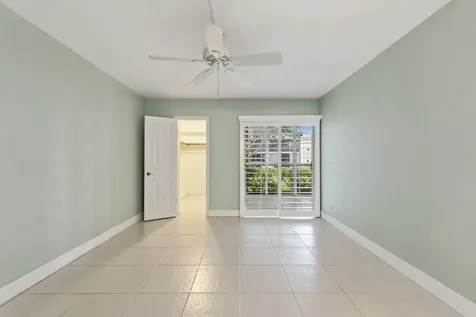 7 Westwood Avenue Tequesta FL 33469