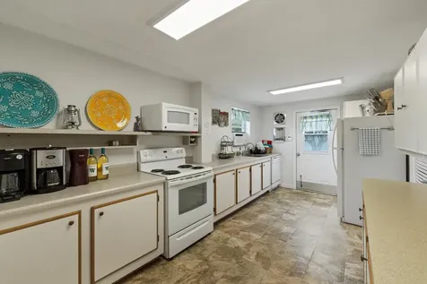7 Westwood Avenue Tequesta FL 33469