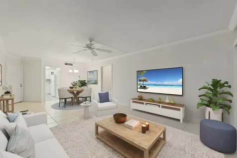 7 Westwood Avenue Tequesta FL 33469