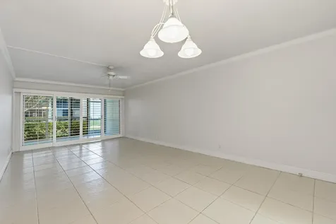 7 Westwood Avenue Tequesta FL 33469