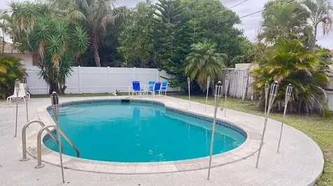 609 Sw 4th Avenue Boynton Beach FL 33426