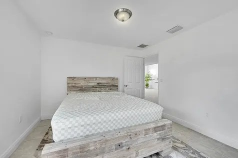 1265 Sw Milan Lane Port Saint Lucie FL 34953