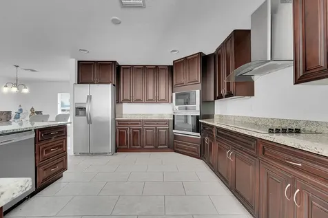 1265 Sw Milan Lane Port Saint Lucie FL 34953