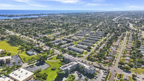 2515 Ne 2nd Court Boynton Beach FL 33435