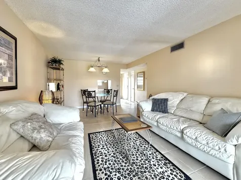 2515 Ne 2nd Court Boynton Beach FL 33435