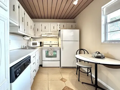 2515 Ne 2nd Court Boynton Beach FL 33435