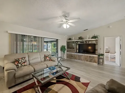 20 Walcott Drive Boynton Beach FL 33426