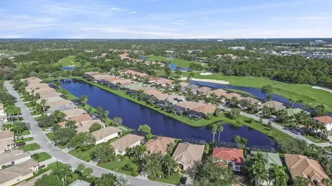 8918 First Tee Road Port Saint Lucie FL 34986