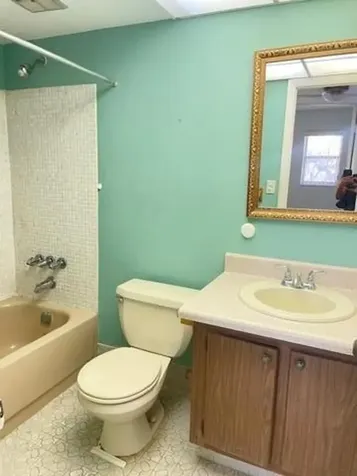 2700 W Sunrise Lakes Drive Sunrise FL 33322