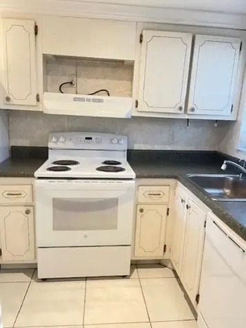 2700 W Sunrise Lakes Drive Sunrise FL 33322