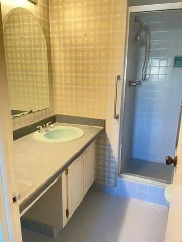 2700 W Sunrise Lakes Drive Sunrise FL 33322