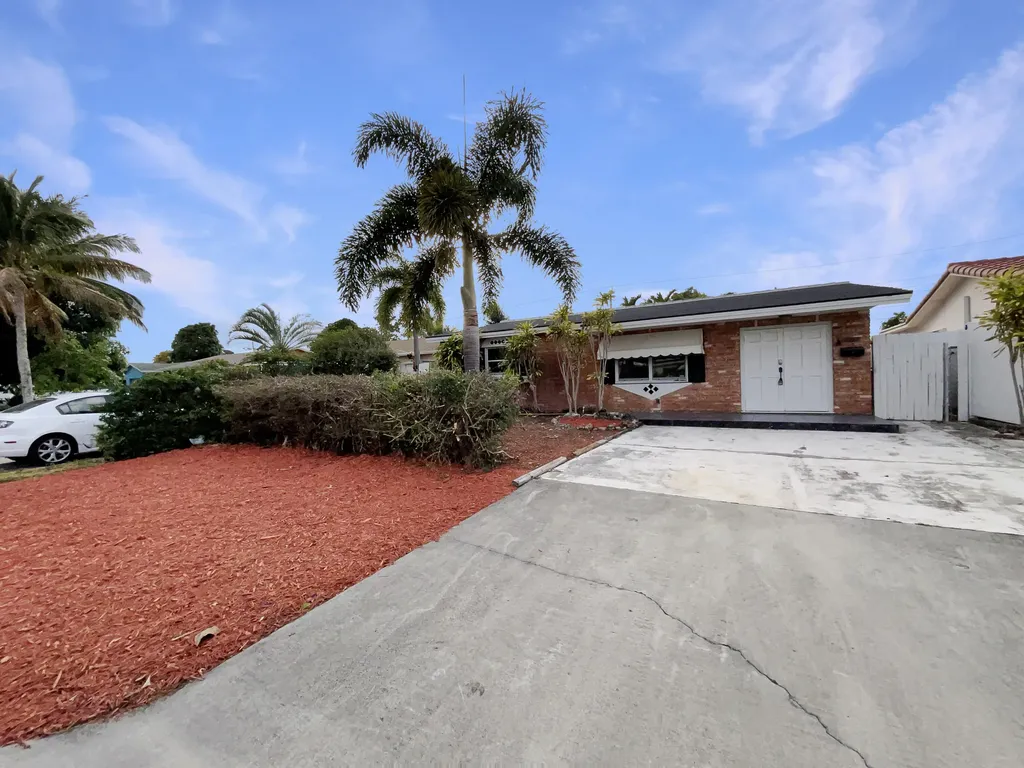 3765 Ne 12th Terrace Pompano Beach FL 33064