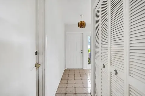 1236 Nw 15th Street Boca Raton FL 33486