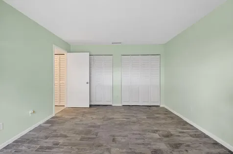 1152 Summit Trail Circle West Palm Beach FL 33415