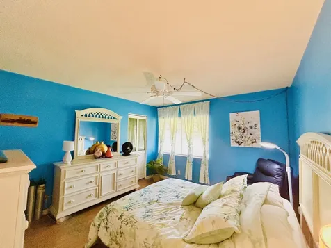 222 Pine Hov Circle Greenacres FL 33463