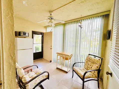 222 Pine Hov Circle Greenacres FL 33463