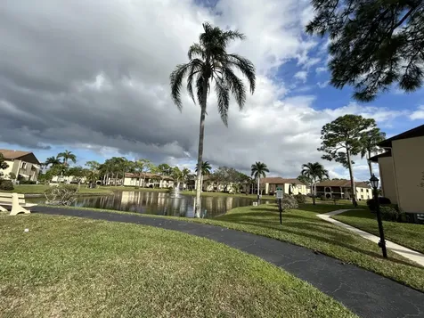 222 Pine Hov Circle Greenacres FL 33463