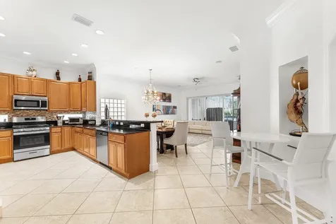 139 Berenger Walk Royal Palm Beach FL 33414