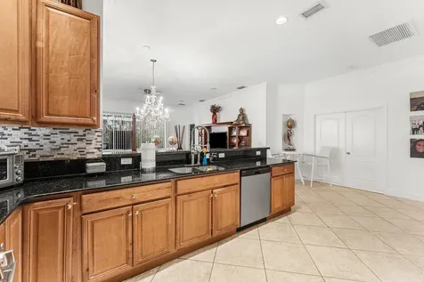 139 Berenger Walk Royal Palm Beach FL 33414