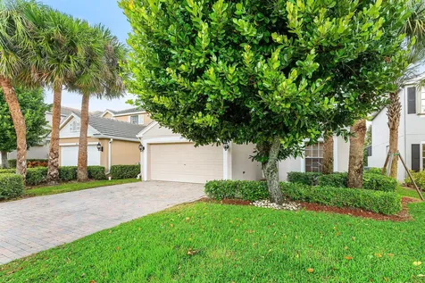 139 Berenger Walk Royal Palm Beach FL 33414