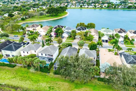 139 Berenger Walk Royal Palm Beach FL 33414
