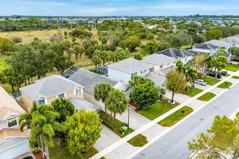 139 Berenger Walk Royal Palm Beach FL 33414