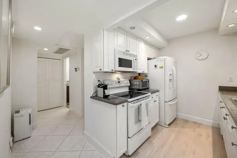 250 NE 20th Street Boca Raton FL 33431