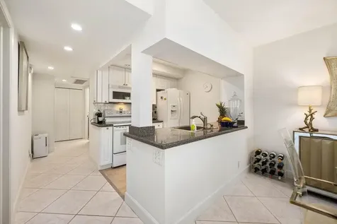 250 NE 20th Street Boca Raton FL 33431