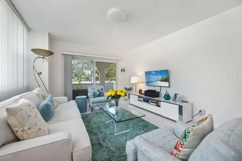 250 NE 20th Street Boca Raton FL 33431