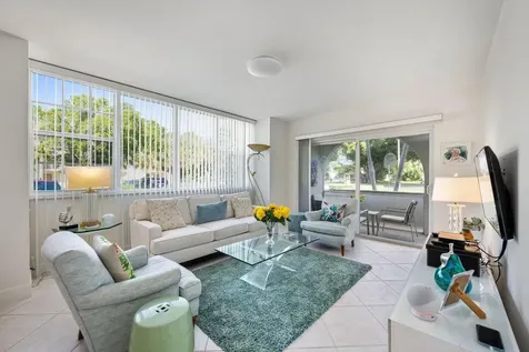 250 NE 20th Street Boca Raton FL 33431