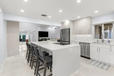 2105 Nw 12th Street Delray Beach FL 33445
