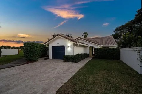 2105 Nw 12th Street Delray Beach FL 33445