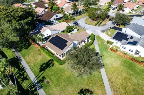 2105 Nw 12th Street Delray Beach FL 33445