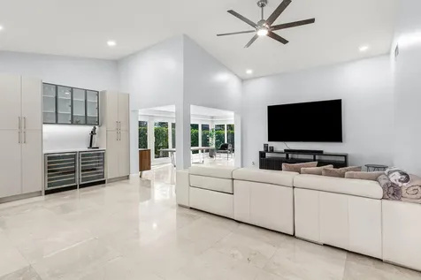2105 Nw 12th Street Delray Beach FL 33445
