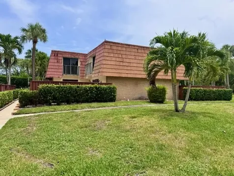 217 Live Oak Lane Boynton Beach FL 33436